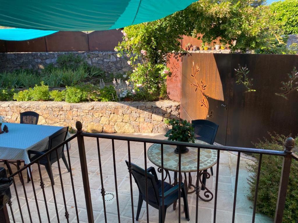 Le Hameau Des Vanades Ampus Buitenkant foto